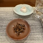 虹吉 - 松茸