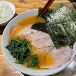 ラーメン 野良裏家 - 