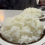 フジランチ - ご飯は普通で大盛り、少なめにすると値引きしてくれる