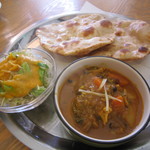 マチャプチャレ - ベジカレー&ロティ♪