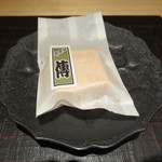 神保町 傳 - 定番になったフォアグラ最中。