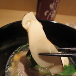 神保町 傳 - 山口の松茸は程良い塩梅の風味でした。