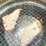焼肉 鶯谷園 - 141130東京　鶯谷園　1枚ずつ食べてると時間がなくなります