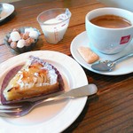 cafe TATI - コーヒー(300円)※ケーキとセットで。