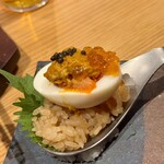 寿司トおでんにのや 大門店 - 海宝煮卵寿司