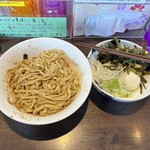 麺や 青雲志 - 生姜うまーい。昔みたいにダブル、トリプルもたべてみたーい。