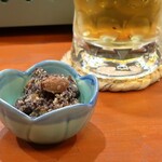 温鮮酒場 ちょんまげ - まぐろ煮込みとサッポロ黒ラベル生ビール