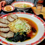 中華食堂 ドラゴン 泡瀬店 - 