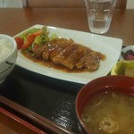 しあわせ食堂 - 三元豚ローステリヤキ定食