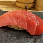 鮨 こん藤 - 中トロ（北海道・噴火湾）