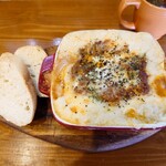 BEARS - ◯愛西市産レンコンとトマトのボロネーゼ
　ラザニアグラタン

タップリと惜しげもなく使われている
とろけているチーズがコンガリとオーブンで焼かれ