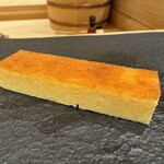 鮨 こん藤 - 海老のすり身の入った玉子焼き