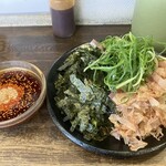 つけ麺本舗辛部 - のりかつおつけ麺 普通(1玉)\1,030+トッピングきゃべつ\160