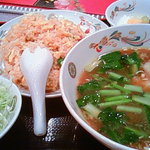 満堂紅 - チャーハンワンタンスープ定食