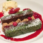 アフタヌーンティー・ティールーム - 料理写真:季節限定 ピスタチオショコラとヘーゼルナッツクリームのガトー