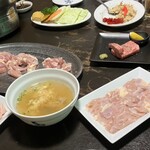 ドライブイン鳥 - 