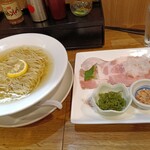 麺と向かって鰹 - 