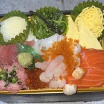 すしONE - 料理写真:十種の生ちらし