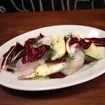 Hachihare - 活〆 ヒラメとトレビス 洋梨のカルパッチョ