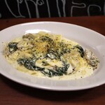 Hachihare - 牡蠣と黒キャベツのクリームパスタ カラスミがけ