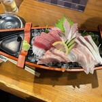 居魚屋 網元 別邸 - 