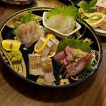 銀シャリ鮮魚 オサカナマルシェ 船橋駅前市場 - 