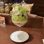 カカオティエゴカン 高麗橋本店 - シャインマスカットのグランパフェ