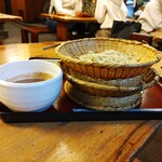 一休庵 - 十割くるみだれそば 大盛 横