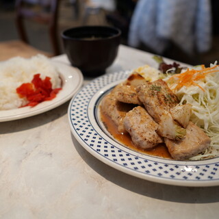 喫茶マドラグ_1