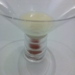 レーヌ デ プレ - 一見してはわかりませんが、洋梨のタルト。