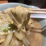 中華園 - 麺リフト