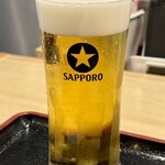 寿司酒肴 じゅん - 生ビール(中) 605円(税込)