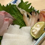 寿司酒肴 じゅん - ハマチ・エンガワ・ミル貝・赤貝のヒモ