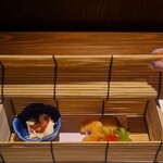 魚と煮込みとわら焼きと ととと - 