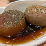 アカマル屋鮮魚店 - 静岡おでんから
◈大根220円
◈玉子209円