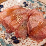 肉屋 金星 - 上塩タン定番カット♪