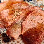 肉屋 金星 - 上塩タン定番カット♪