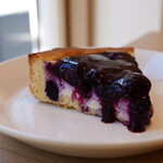 KOTI - ブルーベリータルト（750円）