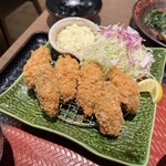 大戸屋 - 料理写真:カキフライ　4＋2
