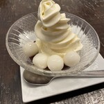 五大 - バニラソフトの白玉ぜんざい