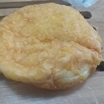 BAGERI AELLING - カマンベールドーナツ