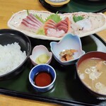 食事処日の出 - 