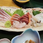 食事処日の出 - 