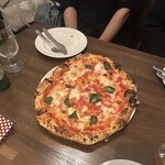 ラ・ピッコラ・ターヴォラ - 