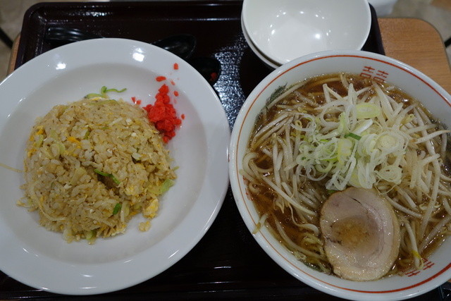 麺もご飯も大盛無料は嬉しい By T Zoid 三丁目食堂 イオンモールドーム前店 ナゴヤドーム前矢田 そば 食べログ