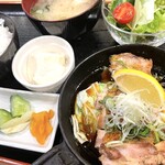 こだわり炭火焼鳥 ふらふら - 