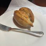 ル・ジャルダン・デ・サヴール - パンが最高に美味しいパリパリ