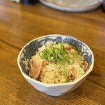 きくや - イベリコ豚ベーコンのガーリックバターご飯割¥200