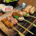 焼鳥と地酒 炭イッカ - 串盛り合わせ５種