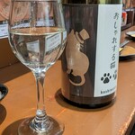 焼鳥と地酒 炭イッカ - お洒落する猫 特別純米